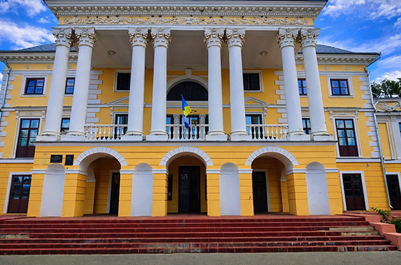 Grocholski-Mozhaiski Palace, Voronovytsia