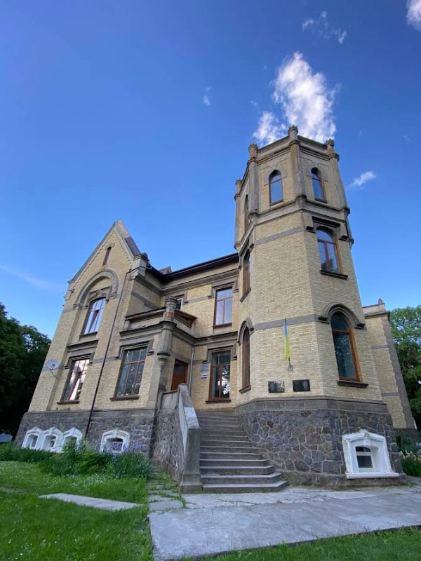 Садиба адмірала Чихачова, село Митки